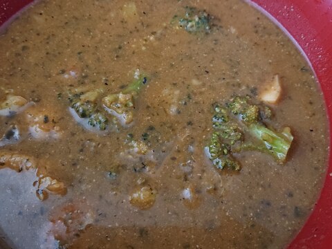 カレーの残りでほうれん草のチーズカレー